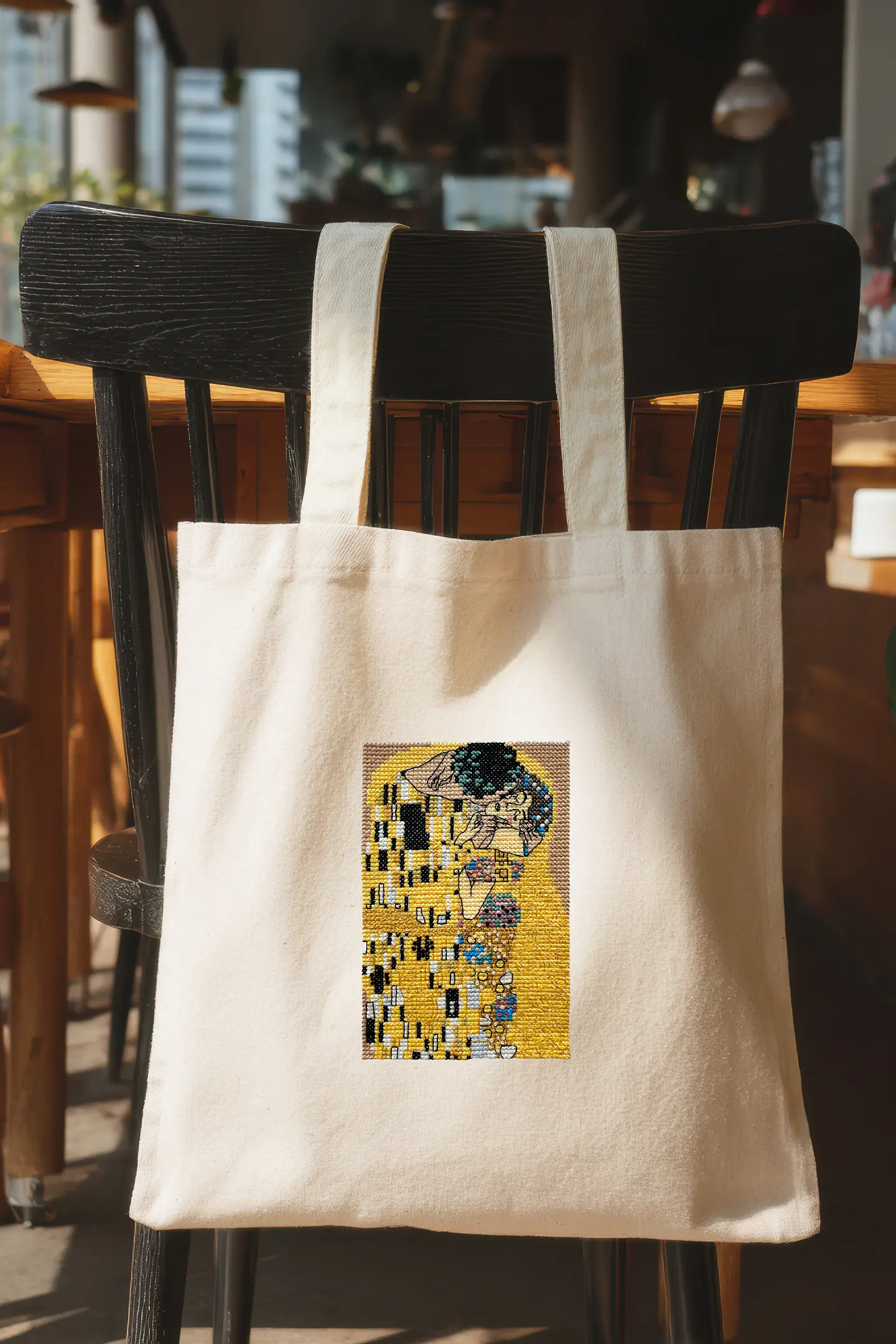 The Kiss by Gustav Klimt - Mini Intermediate Cross Stitch Pattern