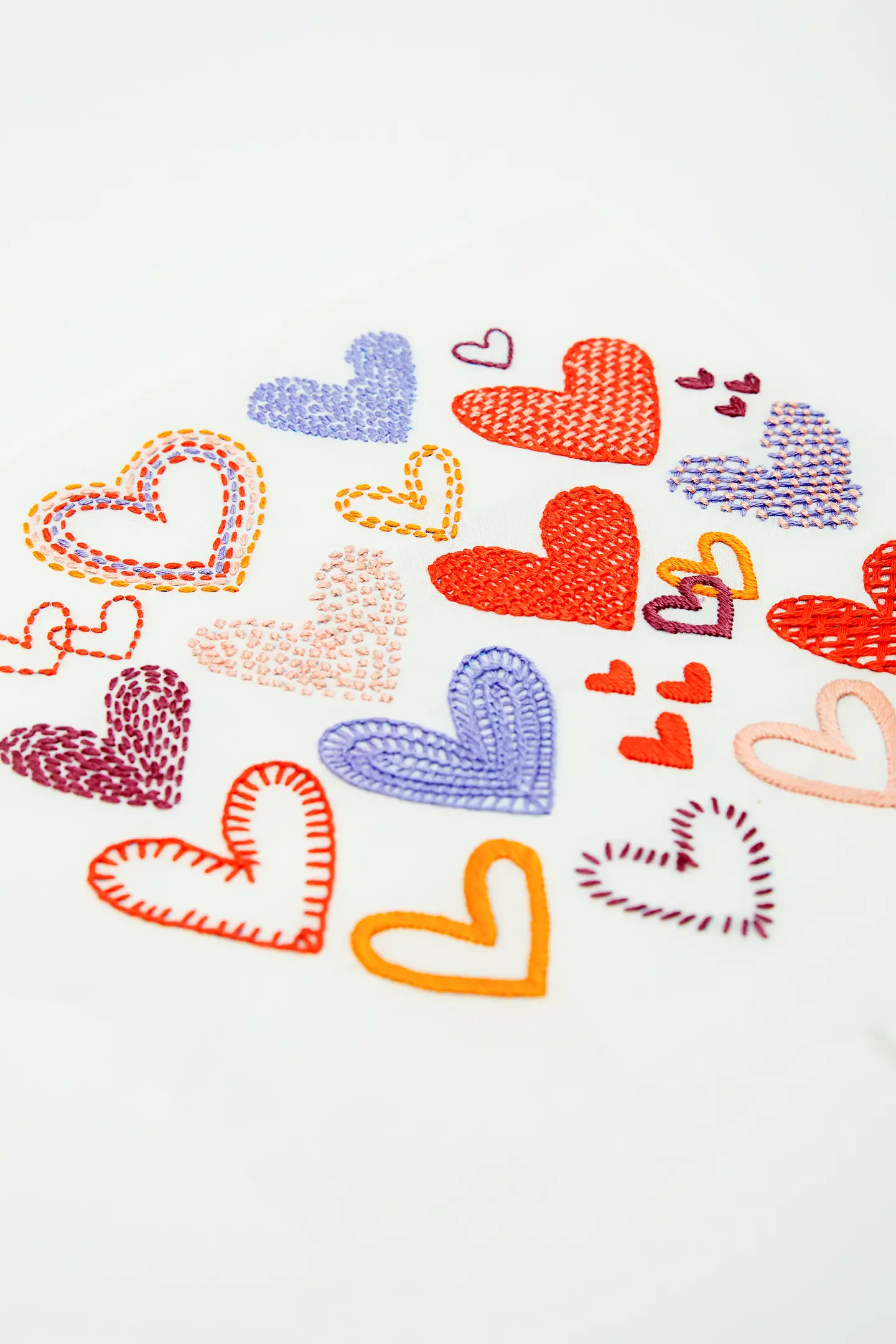 ★ミント刺繍×三角グレー★ リバーシブル　スタイ 50ac7b371ccb7c0010d2d2c91b5445
