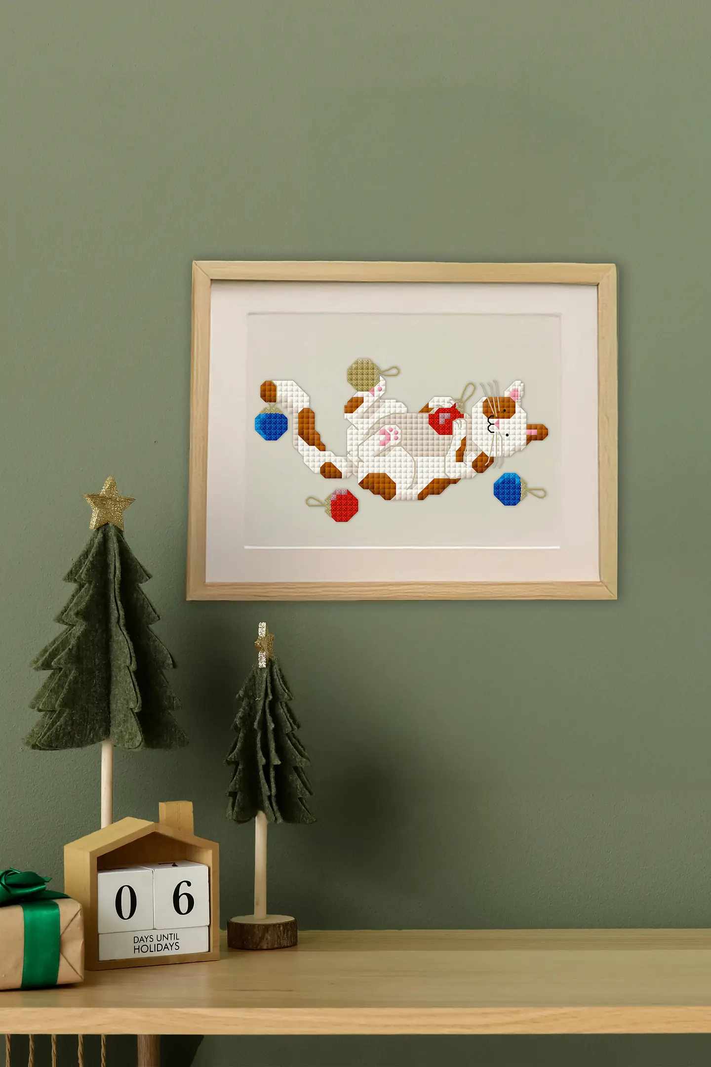 猫とクリスマスオーナメント - 刺繍図案（初級）