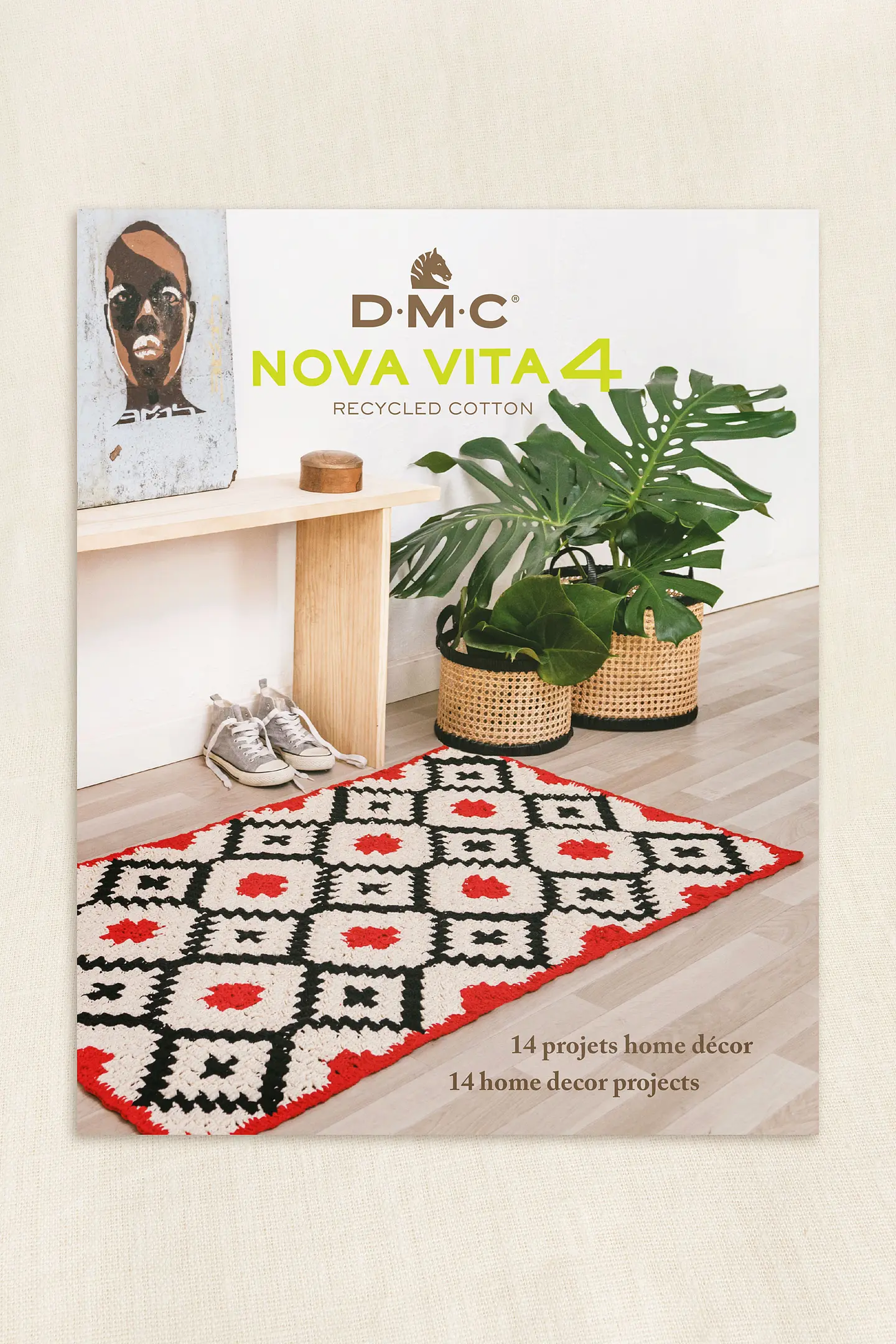 Nova Vita 4 Book