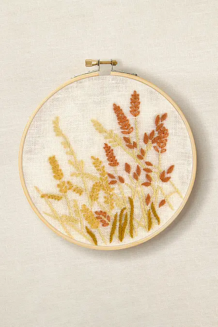 Kit Broderie DMC Dahlias TB198 – Niveau Débutant, Fleurs Rouges & Roses Modernes, Tambour 14,5 Cm Inclus