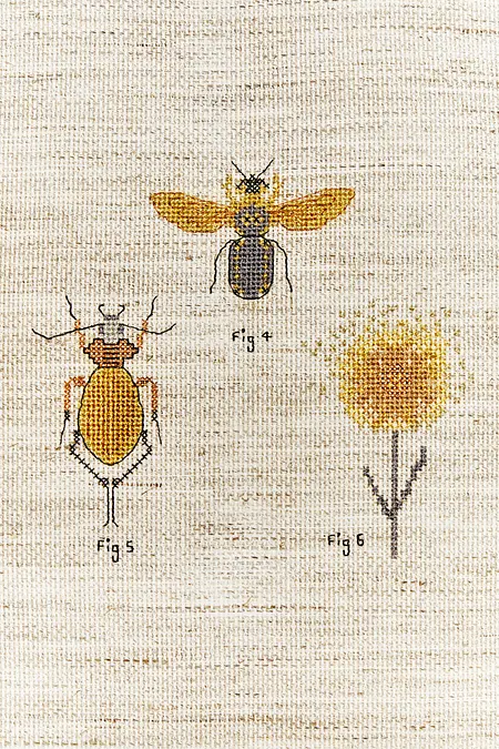 アイヌ刺繍 リネンスタイ 14まいめ アイヌ刺繍 リネンに柿渋の糸で刺繍しました | iichi 日々の
