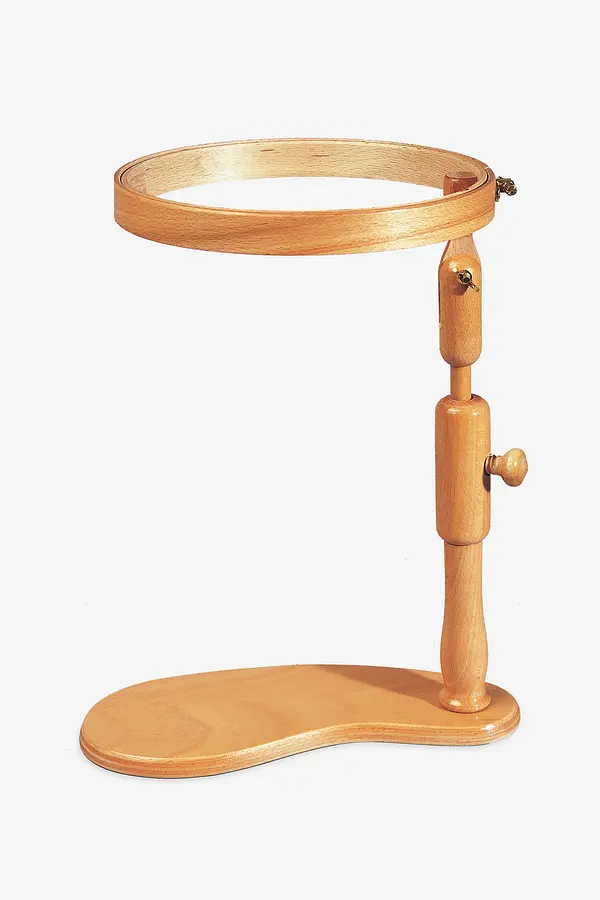 ハンドメイド画像 レザーキーホルダー入荷しました🙌 牛革の端材を手縫いで作っ